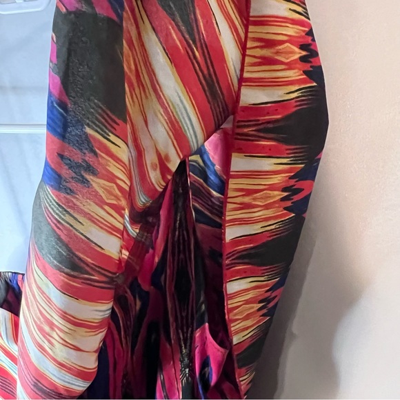 Asymmetrical dress - Picture 3 of 5